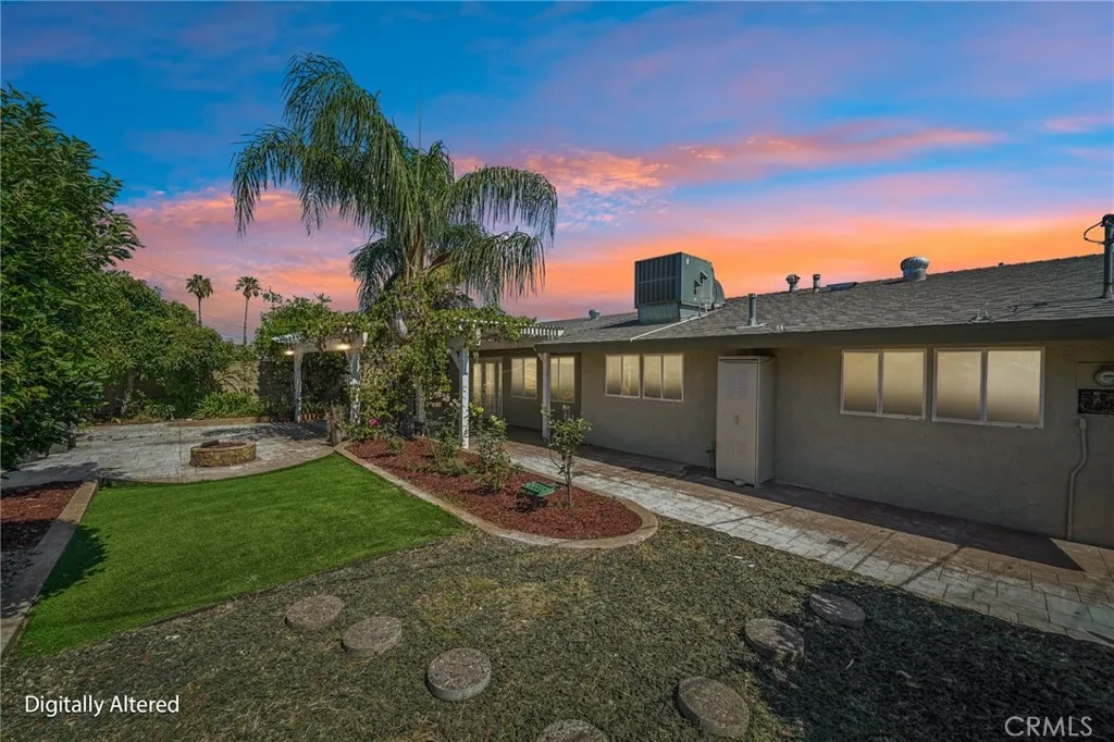 17316 Hawthorne Avenue, Fontana, CA 92335 - Photo 3 of 75, Fontana, CA