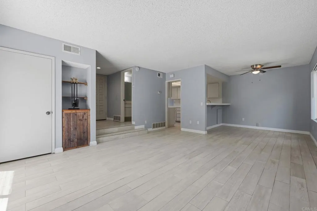 https://cdn.realtyfeed.com/cdn/127/306750565/1706807c5da59ee89d176b0210997a74.webp