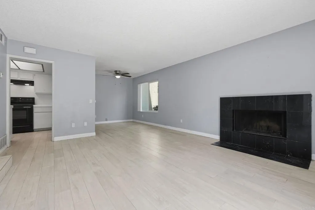 https://cdn.realtyfeed.com/cdn/127/306750565/53f9ba5e835d8a9b92c258efcd2447e1.webp