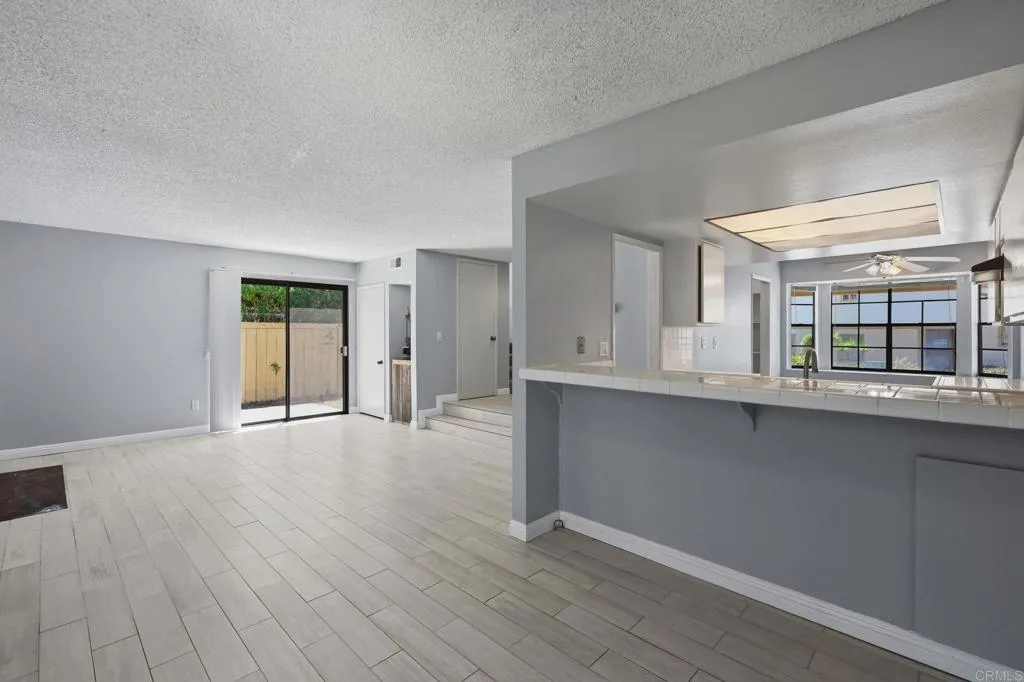 https://cdn.realtyfeed.com/cdn/127/306750565/64ffc45c11124250d65df8bac8966c5c.webp