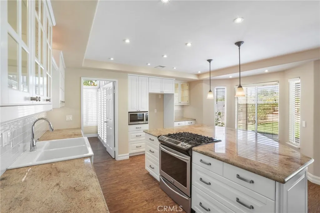 31752 Poole Court, Temecula, CA 92591 - Photo 4 of 32, Temecula, CA