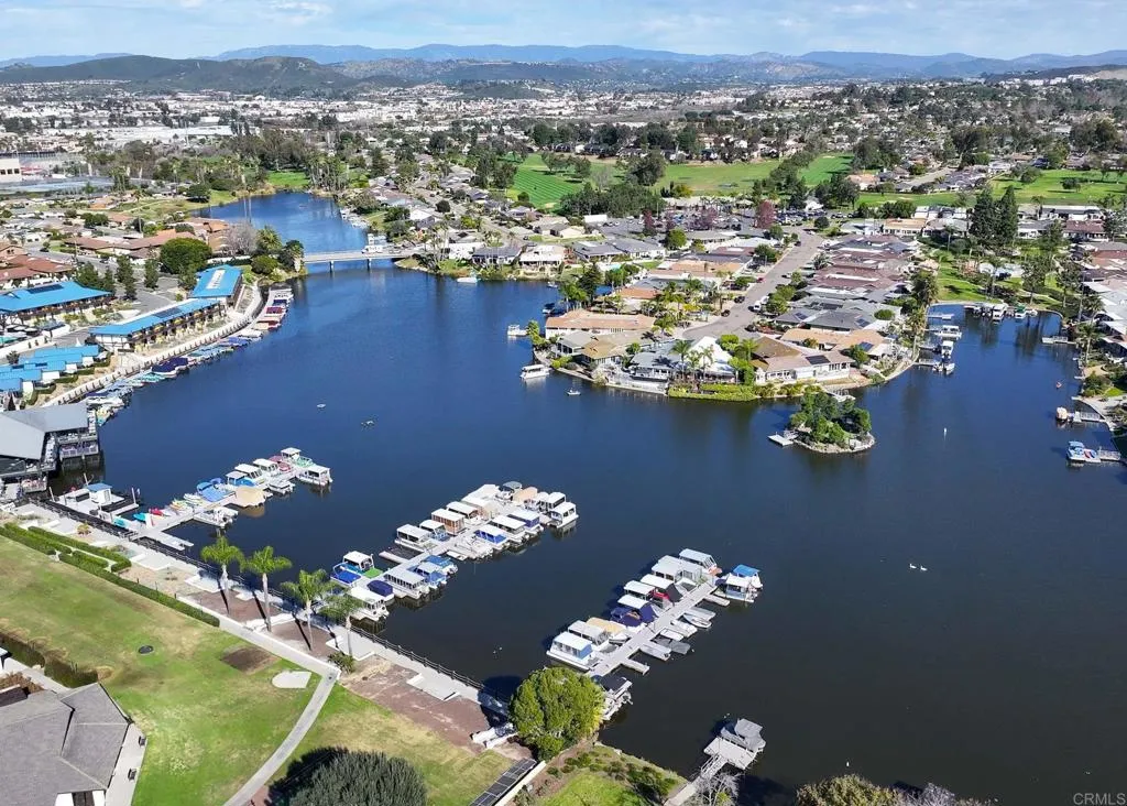 https://cdn.realtyfeed.com/cdn/127/306750581/1b40bf848ec8883974b89e0255cf43a8.webp