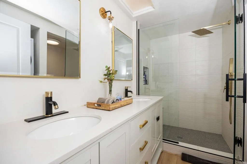 https://cdn.realtyfeed.com/cdn/127/306750581/2613e31dc81522c3e3f7d190900976ce.webp