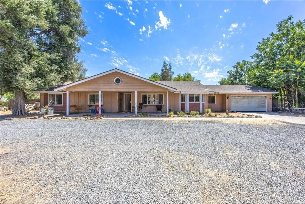 9099 Cajalco, Corona, CA 92881 - Photo 4 of 70, Corona, CA