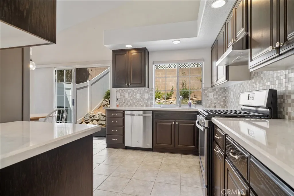 1062 Brookfield Place Unit 54, Glendora, CA 91741 - Photo 4 of 42, Glendora, CA