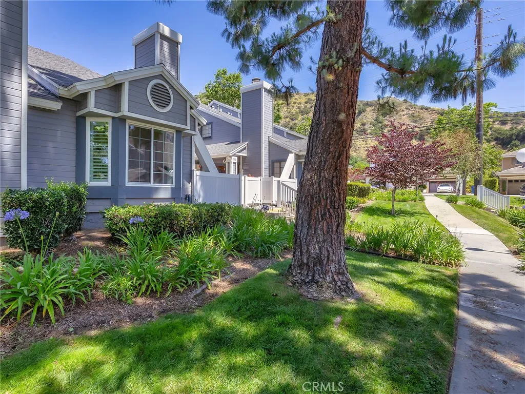 242 Spruce Court, Azusa, CA 91702 - Photo 3 of 54, Azusa, CA