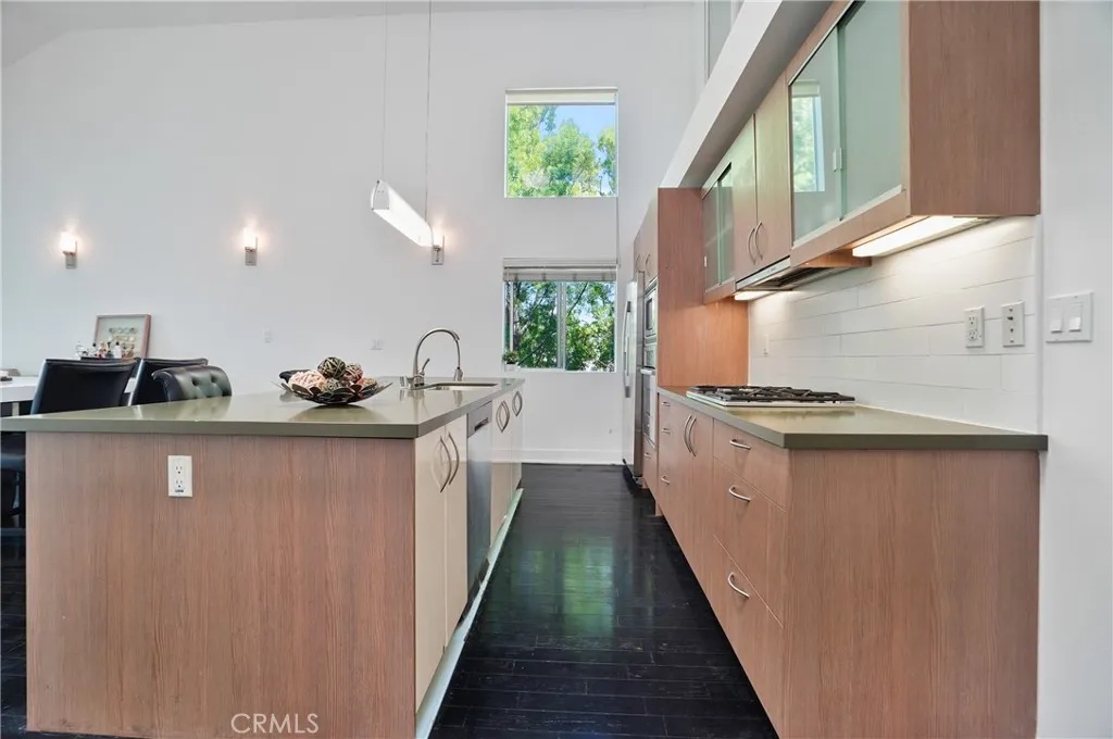 12837 Moorpark Street Unit 405, Studio City, CA 91604 - Photo 5 of 35, Studio City, CA