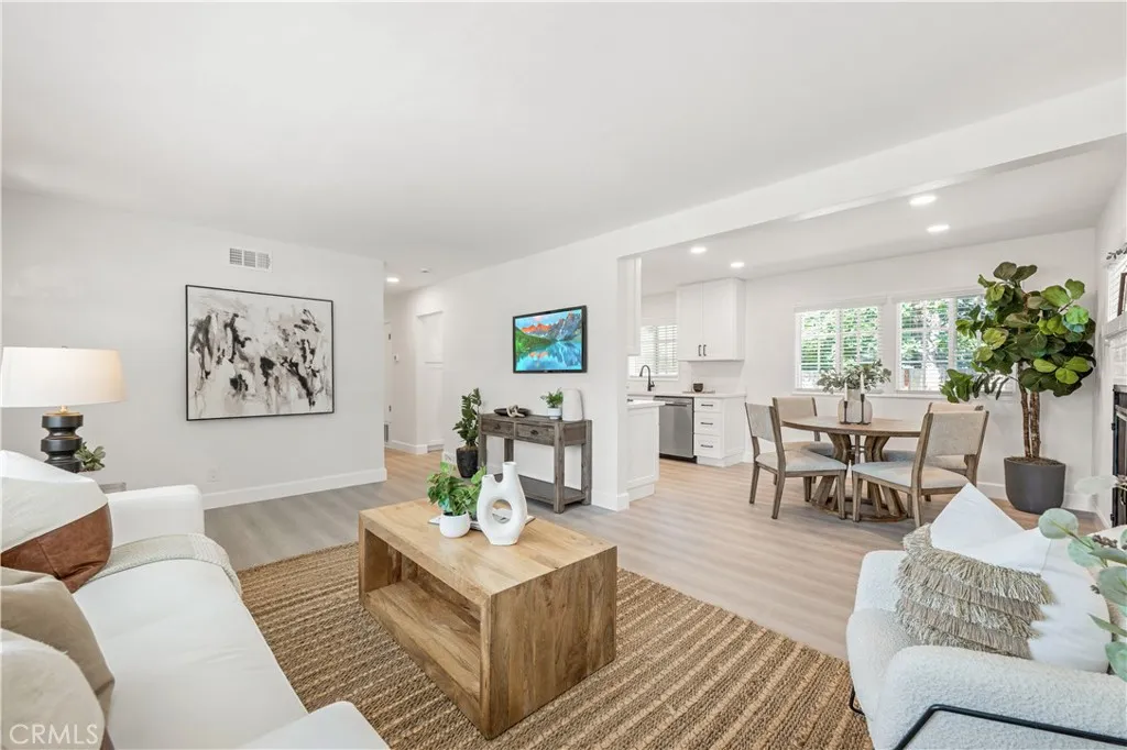 424 S Lilac, Orange, CA 92868 - Photo 3 of 23, Orange, CA
