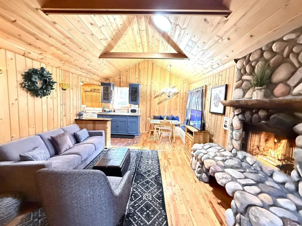 651 S Knight Avenue, Big Bear Lake, CA 92315 - Photo 5 of 30, Big Bear Lake, CA