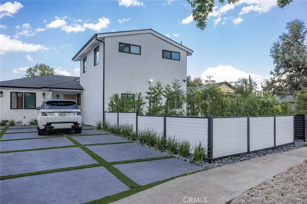 Valley Glen, CA 91401