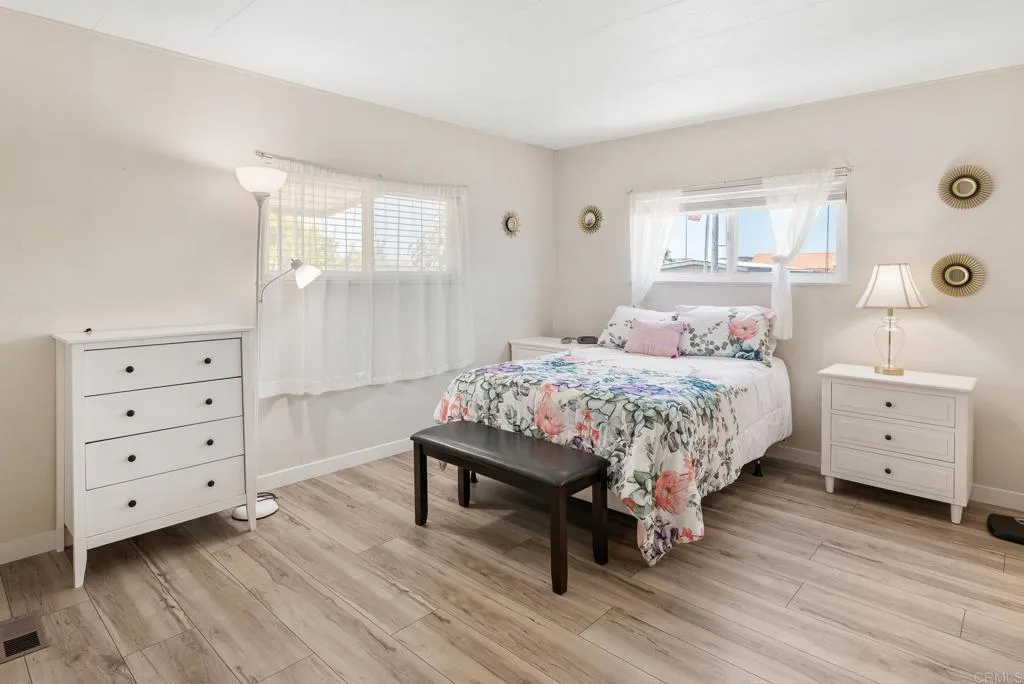 https://cdn.realtyfeed.com/cdn/127/306750644/39fd187d7bab30b2748c598fb6ffb8a2.webp