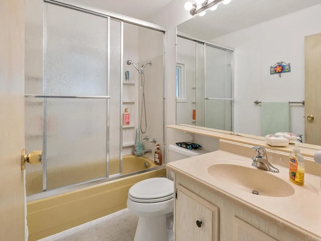 https://cdn.realtyfeed.com/cdn/127/306750644/75ef48435415b45309d648abed84dd17.webp