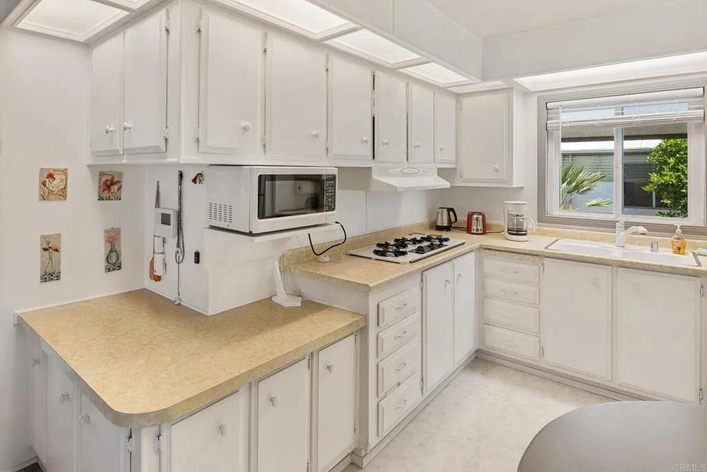https://cdn.realtyfeed.com/cdn/127/306750644/aa29ad894f752d8a534b81edee85d8bb.webp