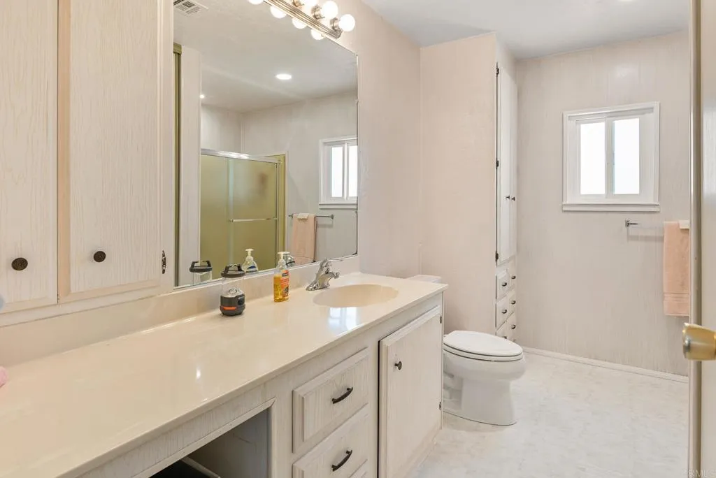 https://cdn.realtyfeed.com/cdn/127/306750644/e2e830b42368d1a1f34c39cd70ac3f85.webp