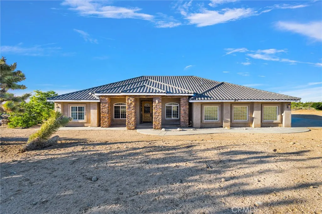 1030 Elsinore, Pinon Hills, CA 92372 - Photo 3 of 74, Pinon Hills, CA