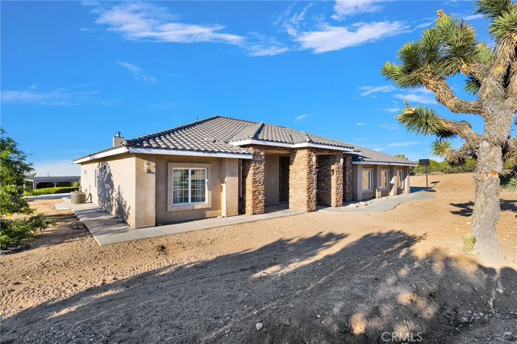 1030 Elsinore, Pinon Hills, CA 92372 - Photo 4 of 74, Pinon Hills, CA