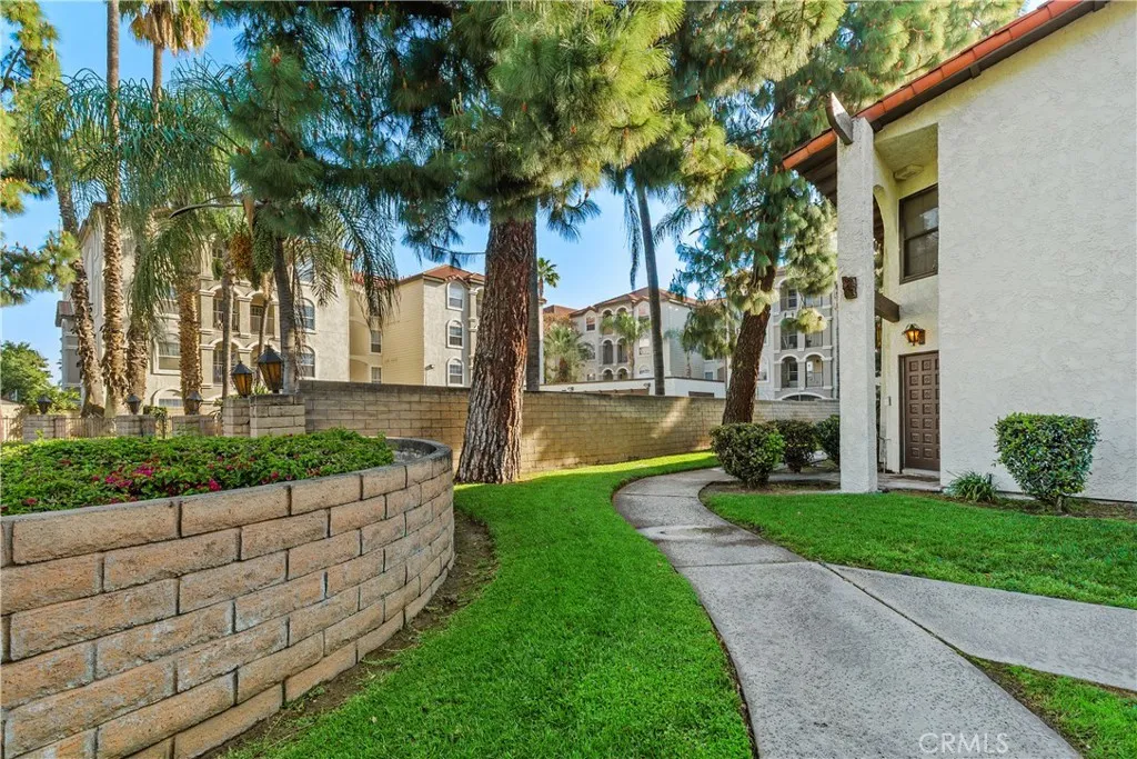 1408 Everton Place, Riverside, CA 92507 - Photo 4 of 32, Riverside, CA