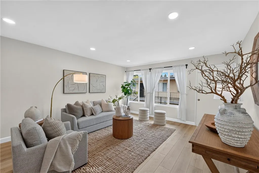 5535 Ackerfield, Long Beach, CA 90805 - Photo 5 of 26, Long Beach, CA