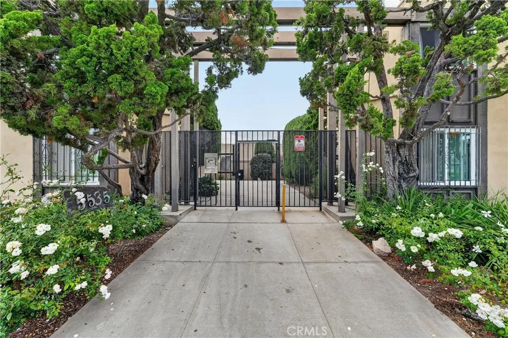 5535 Ackerfield, Long Beach, CA 90805 - Photo 2 of 26, Long Beach, CA