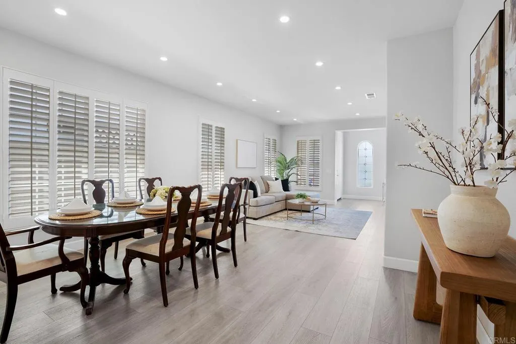 https://cdn.realtyfeed.com/cdn/127/306750716/26e01ed9c71e7e2815d8be2a1df4b265.webp
