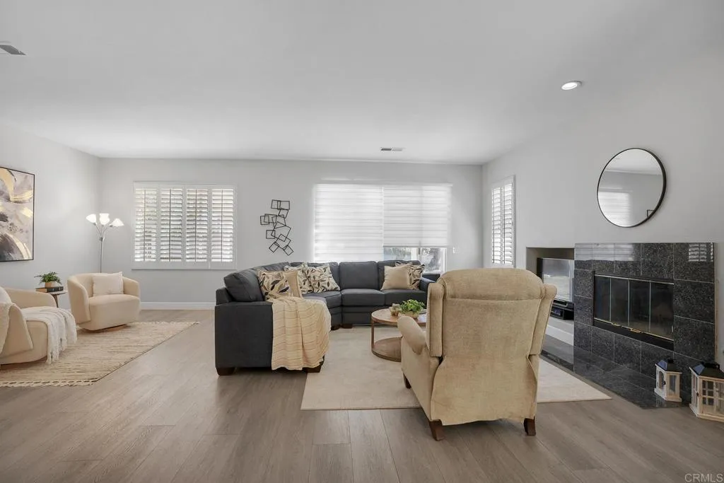 https://cdn.realtyfeed.com/cdn/127/306750716/7ff087e318bc5fea824705c60b819076.webp