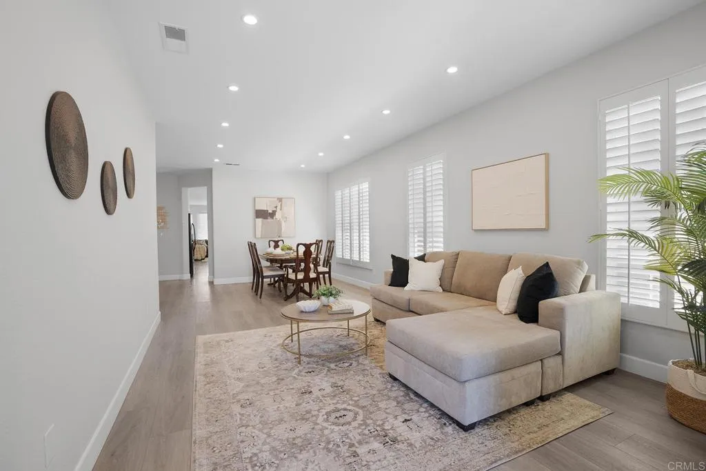 https://cdn.realtyfeed.com/cdn/127/306750716/bea35bc008462f168b21f94b2d2f81ac.webp