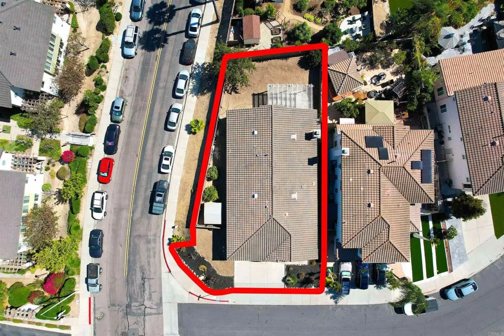 https://cdn.realtyfeed.com/cdn/127/306750716/c381166f4d85cc4ccabb1e8da18cfcae.webp