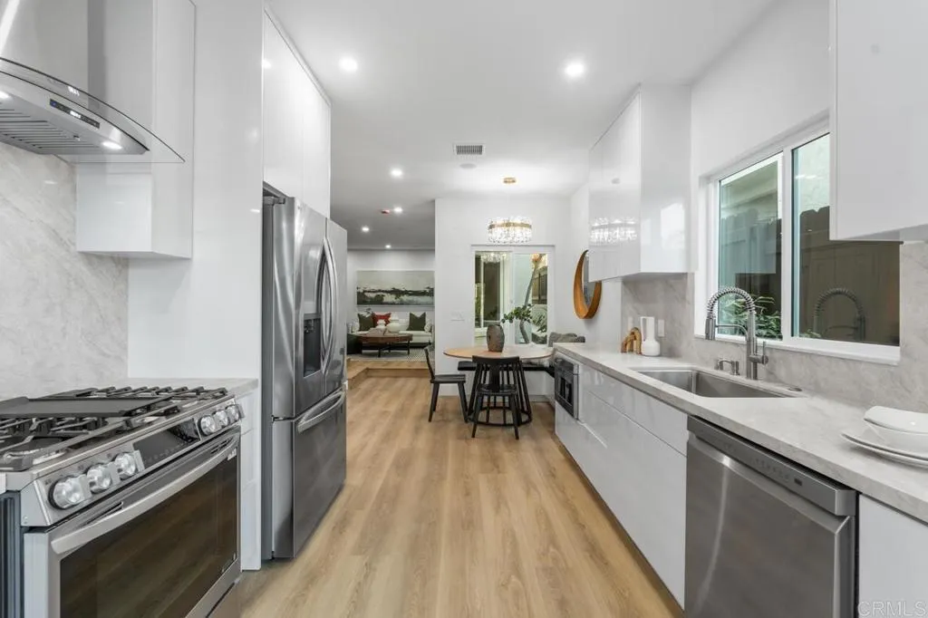 https://cdn.realtyfeed.com/cdn/127/306750728/0c358c804fe0d9c63f46df983190892f.webp