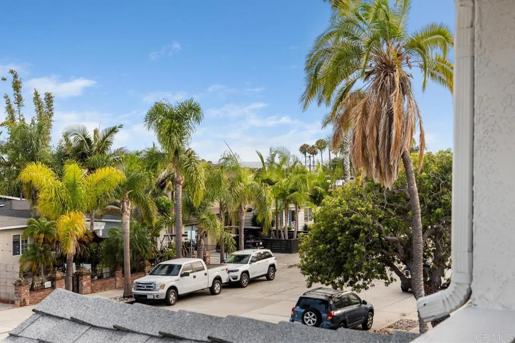 https://cdn.realtyfeed.com/cdn/127/306750728/1825e9ec0ea3a9c8477d242b113d73d6.webp