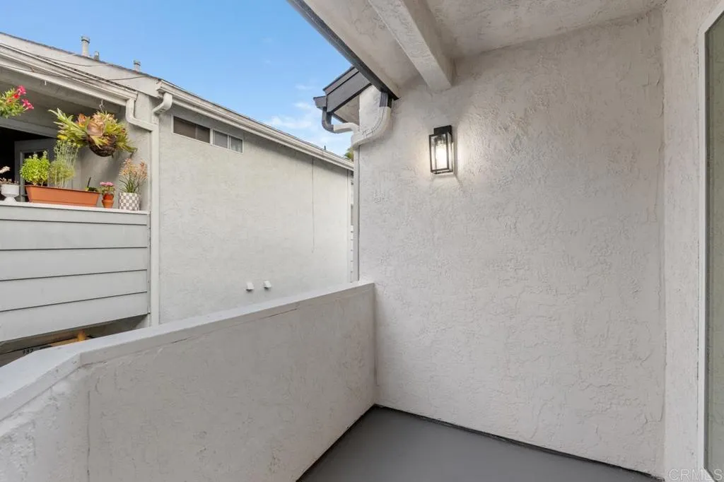 https://cdn.realtyfeed.com/cdn/127/306750728/32eb3be8c36de48f79677874cab31631.webp