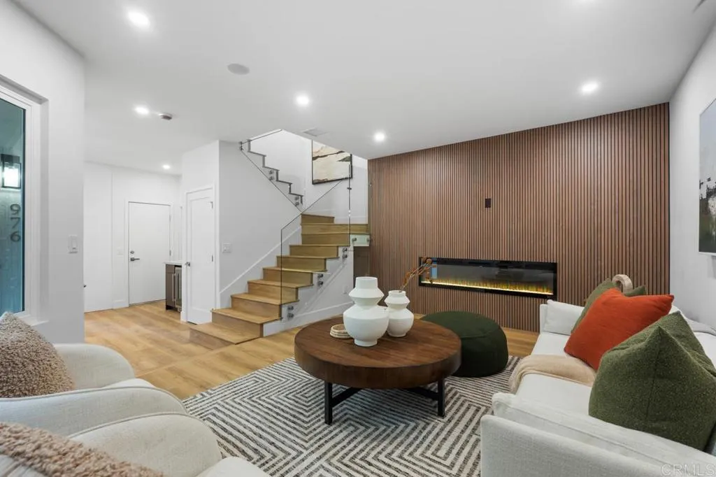 https://cdn.realtyfeed.com/cdn/127/306750728/3813e21af379896360d7b1ff4901e32b.webp