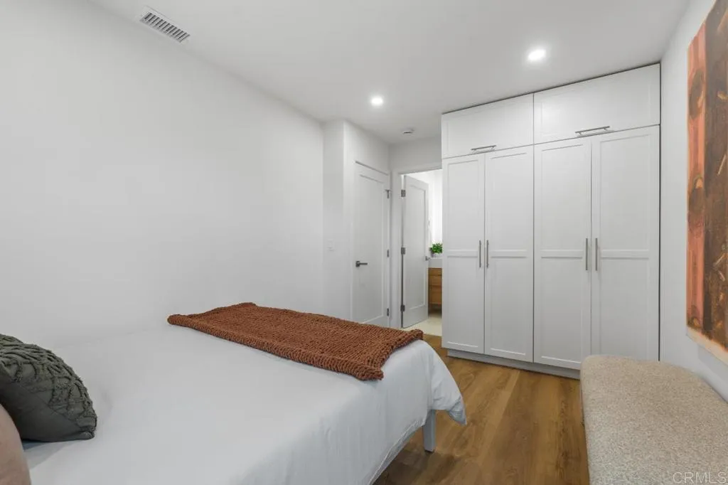 https://cdn.realtyfeed.com/cdn/127/306750728/39b19c7271664cc21da9164a15fd5bdc.webp