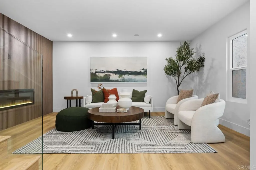https://cdn.realtyfeed.com/cdn/127/306750728/798a476836a27d57409a52e7103ad005.webp