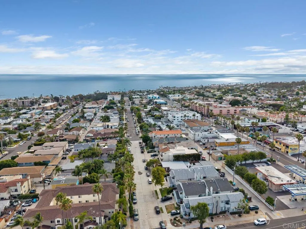 https://cdn.realtyfeed.com/cdn/127/306750728/afdfc9071ee57dec1784358043bcabd2.webp