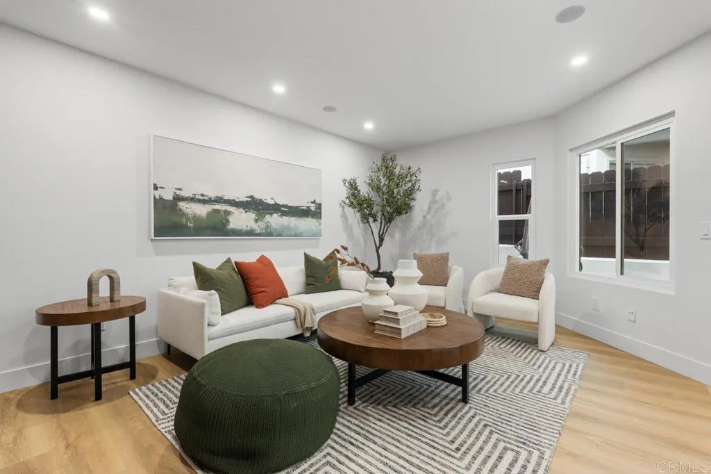 https://cdn.realtyfeed.com/cdn/127/306750728/e1f94e3d036eacdd8f722389adecbae3.webp