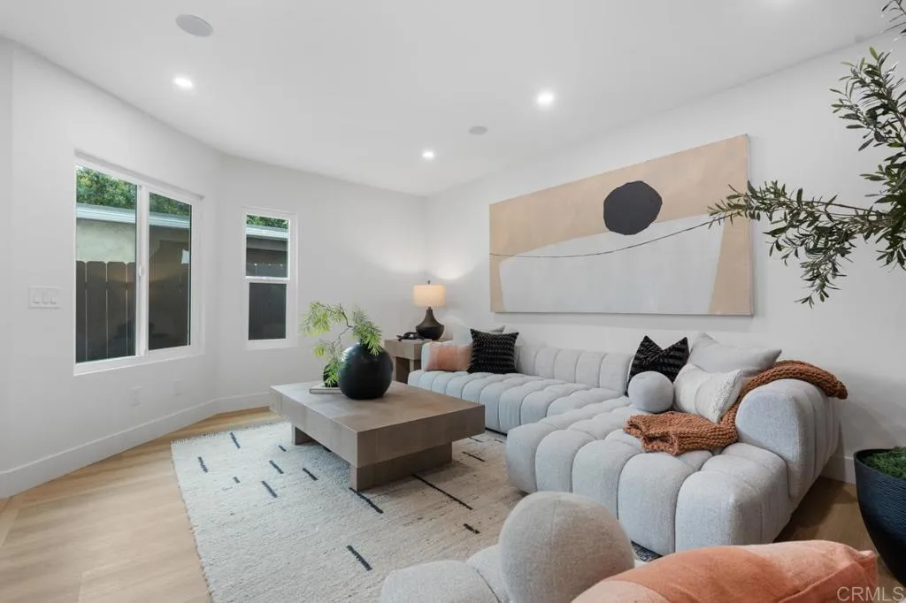 https://cdn.realtyfeed.com/cdn/127/306750729/141ee85a565d8e5286eeb18eb092bb0a.webp