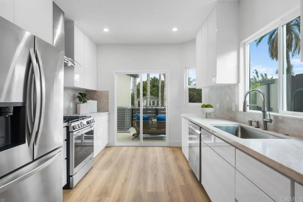 https://cdn.realtyfeed.com/cdn/127/306750729/242e18128a227acc560c1563875e368c.webp