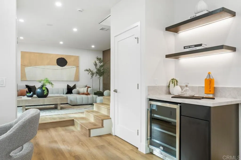 https://cdn.realtyfeed.com/cdn/127/306750729/51d7dbf8e5d64878663721fdbd9e5dc7.webp