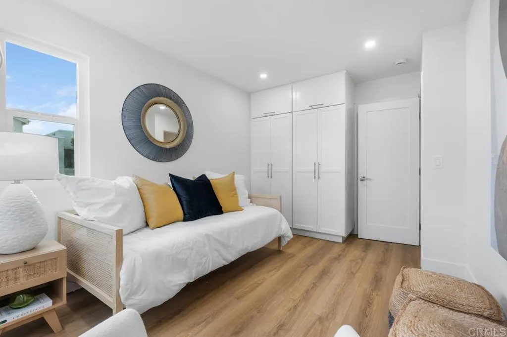 https://cdn.realtyfeed.com/cdn/127/306750729/601e7d4540446422a4de83f16c841d72.webp