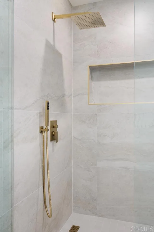 https://cdn.realtyfeed.com/cdn/127/306750729/70ffaf04f3fbdcd20675366ffee6ada3.webp