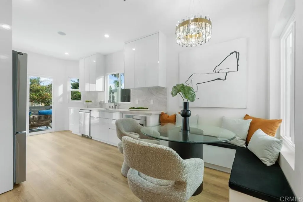 https://cdn.realtyfeed.com/cdn/127/306750729/e8ccf134e87e890dbe0617a2aa1f9d39.webp