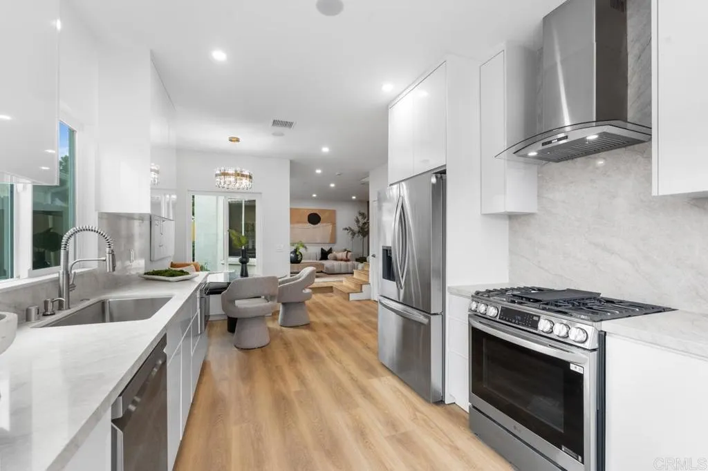 https://cdn.realtyfeed.com/cdn/127/306750729/fdf8ccc3a718a11ba4be6f4f51a7ff09.webp