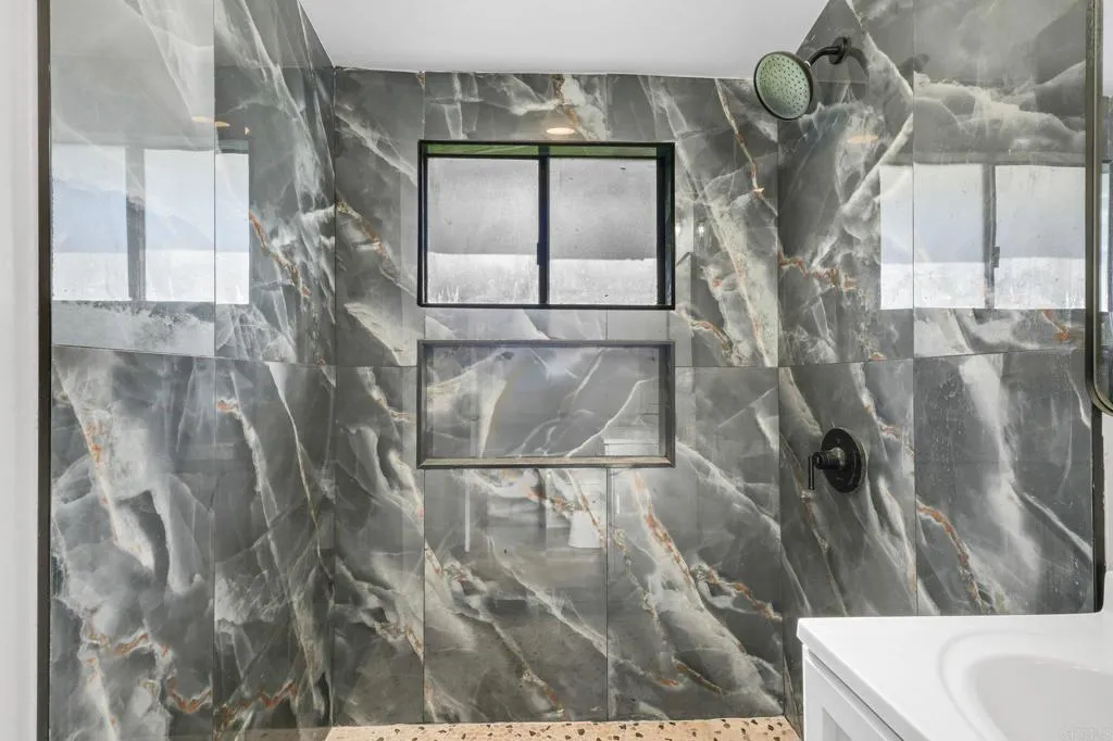 https://cdn.realtyfeed.com/cdn/127/306750732/6256f1cebc07b5bba2a784a5267d3592.webp