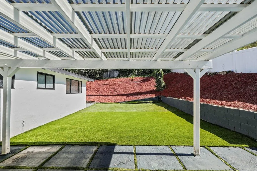 https://cdn.realtyfeed.com/cdn/127/306750732/a3a568a6b70a1e19a31b7b26f8f109e0.webp