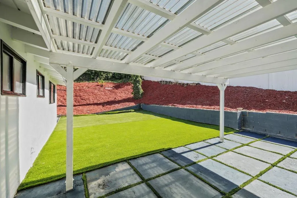 https://cdn.realtyfeed.com/cdn/127/306750732/ac53f2cb0c2becd90ad8e2bbf938ce9e.webp
