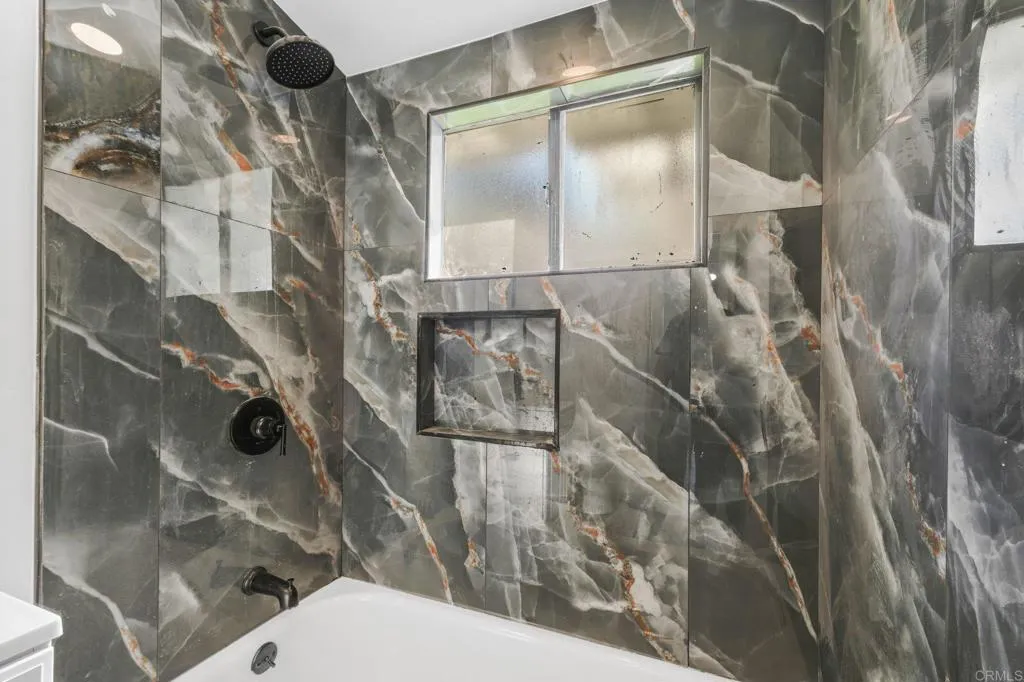 https://cdn.realtyfeed.com/cdn/127/306750732/b8d9f56bb15c646a49c5bb2acf5f37f3.webp