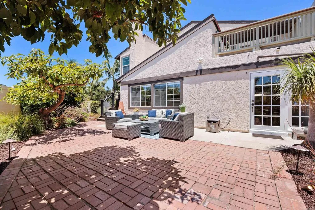 https://cdn.realtyfeed.com/cdn/127/306750735/013859d672447509c56288faac774cca.webp
