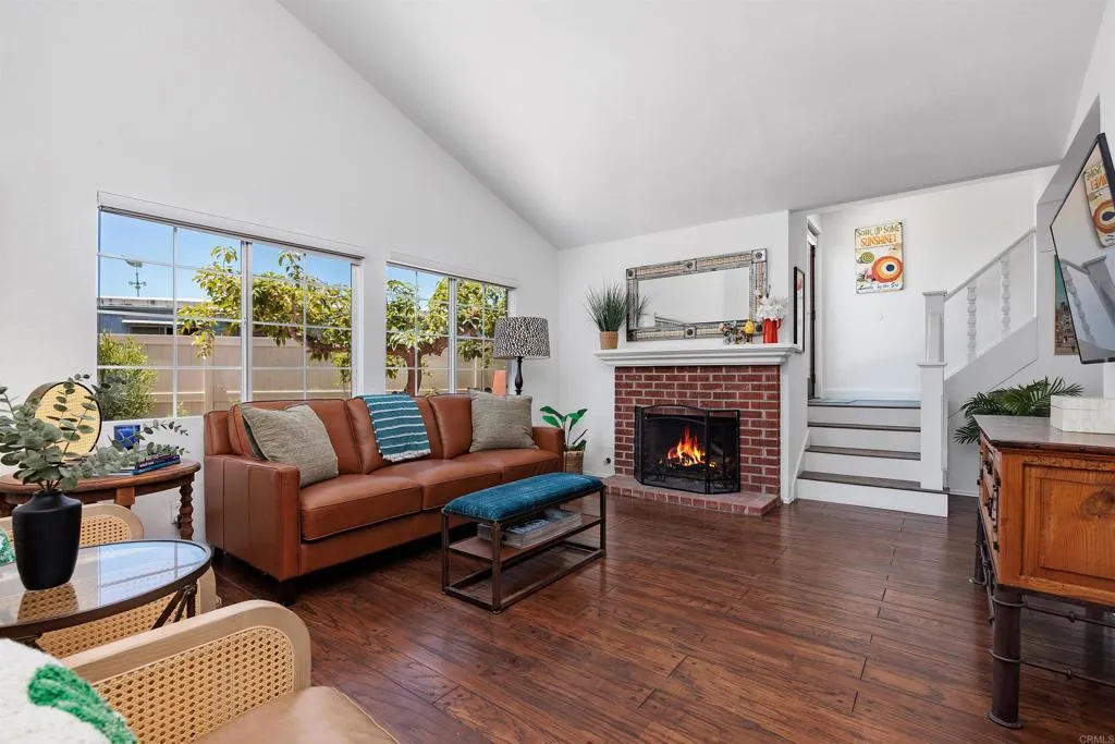 https://cdn.realtyfeed.com/cdn/127/306750735/6cb40e391e1c283a193d0e2872a14975.webp