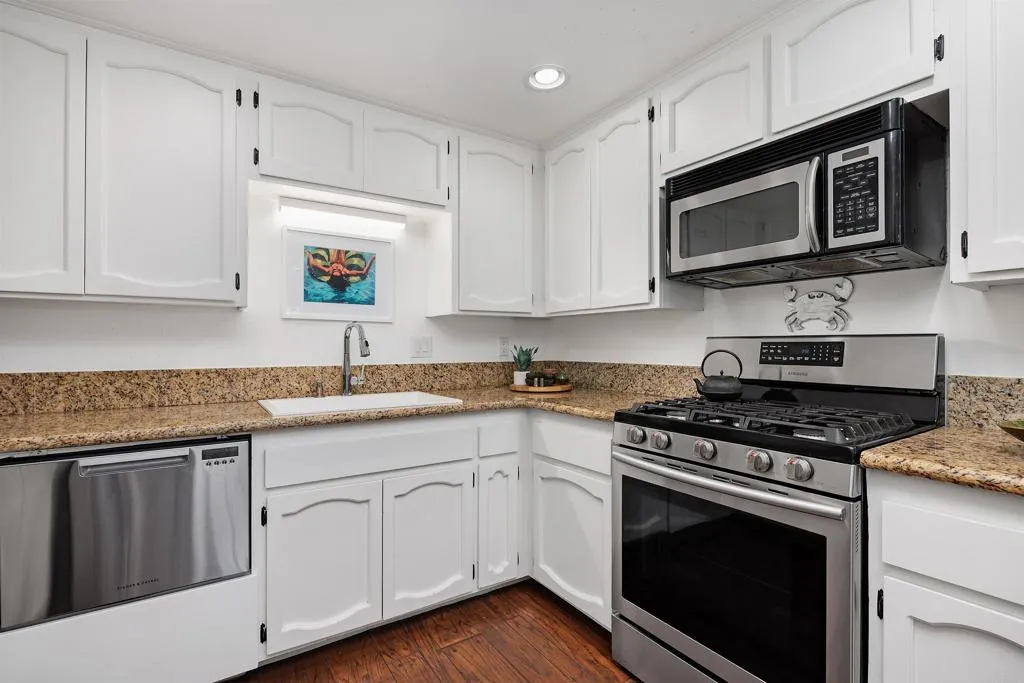 https://cdn.realtyfeed.com/cdn/127/306750735/f8a7cf731bc5e00c4e351bf7040bb17f.webp