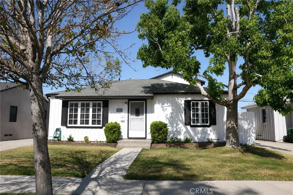 2000 Harkness Street, Manhattan Beach, CA 90266 - Main photo, Manhattan Beach, CA
